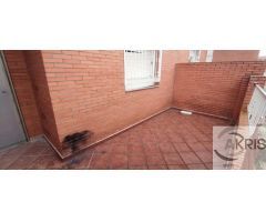 Chalet Adosado a reformar en Chozas de Canales