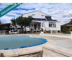 FINCA CON CASA; PISCINA , TERRAZAS Y TERRENO