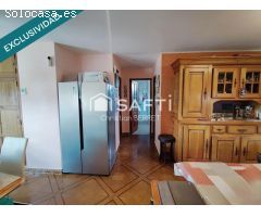 FINCA CON CASA; PISCINA , TERRAZAS Y TERRENO