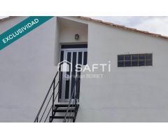 FINCA CON CASA; PISCINA , TERRAZAS Y TERRENO