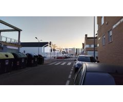 OPORTUNIDAD - LOCAL COMERCIAL EN URBANIZACIÓN GUADIANA, BADAJOZ
