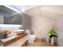 EN VENTA EXCLUSIVO CHALET PAREADO EN URB. PRIVADA DE BOADILLA DEL MONTE (MADRID)