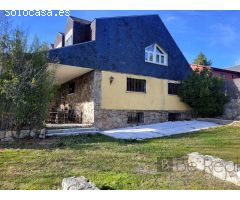 EN VENTA IMPRESIONANTE CHALET INDEPENDIENTE EN COLMENAREJO (MADRID).