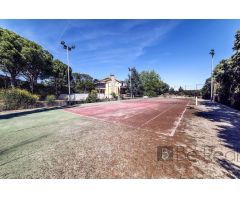 EN VENTA IMPRESIONANTE CHALET INDEPENDIENTE EN COLMENAREJO (MADRID).