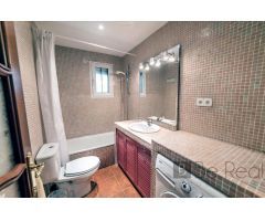 EN VENTA IMPRESIONANTE CHALET INDEPENDIENTE EN COLMENAREJO (MADRID).