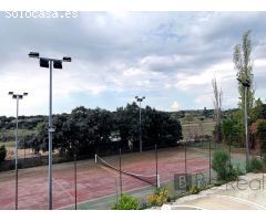 EN VENTA IMPRESIONANTE CHALET INDEPENDIENTE EN COLMENAREJO (MADRID).