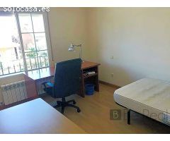 HABITACIONES PARA CHICAS ESTUDIANTES EN ALQUILER EN VILLANUEVA DE LA CAÑADA (MADRID).