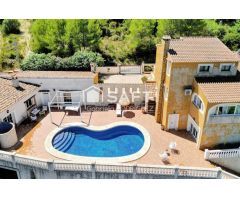 Villa compuesta por DOS CASAS independientes!!! ¿Te falta espacio?, ¿Buscas una propiedad con entorn