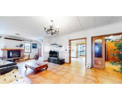 Villa compuesta por DOS CASAS independientes!!! ¿Te falta espacio?, ¿Buscas una propiedad con entorn