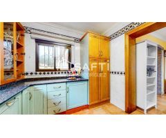 Villa compuesta por DOS CASAS independientes!!! ¿Te falta espacio?, ¿Buscas una propiedad con entorn