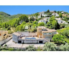 Villa compuesta por DOS CASAS independientes!!! ¿Te falta espacio?, ¿Buscas una propiedad con entorn