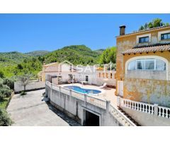 Villa compuesta por DOS CASAS independientes!!! ¿Te falta espacio?, ¿Buscas una propiedad con entorn
