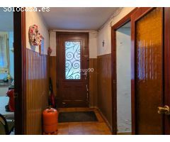 ¡Descubre esta casa de 3 plantas en el centro de Rosselló!
