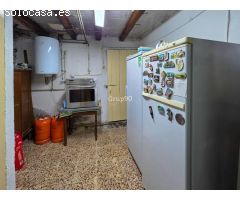 ¡Descubre esta casa de 3 plantas en el centro de Rosselló!