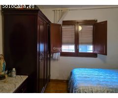 ¡Descubre esta casa de 3 plantas en el centro de Rosselló!