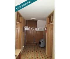 ¡Oportunidad! Casa rural con patio, almacén y garaje