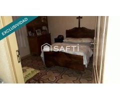 ¡Oportunidad! Casa rural con patio, almacén y garaje