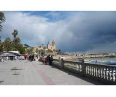 Local en venta o alquiler en el Passeig de la Ribera (Paseo Marítimo), de Sitges