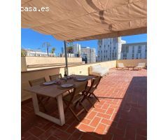 Ático Luminoso con Gran Terraza y Vistas en Ciutat Vella