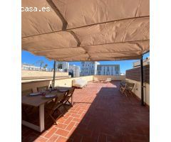 Ático Luminoso con Gran Terraza y Vistas en Ciutat Vella
