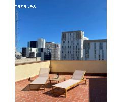 Ático Luminoso con Gran Terraza y Vistas en Ciutat Vella