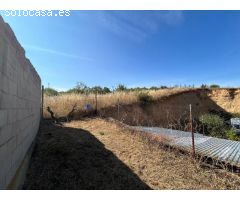 FINCA DE RECREO CON CHALET Y PISCINA