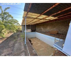 FINCA DE RECREO CON CHALET Y PISCINA