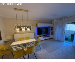 Exclusivo Chalet Adosado con Espectaculares Vistas al Mar en Los Cristianos