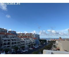 Exclusivo Chalet Adosado con Espectaculares Vistas al Mar en Los Cristianos