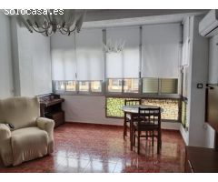 Gran vivienda en alquiler en Carretera de Carmona!!!