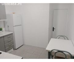 Gran vivienda en alquiler en Carretera de Carmona!!!