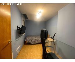 Piso seminuevo en venta en Sagrada Familia con  3 hab. parking incluido, ascensor y balcon