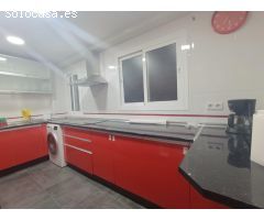 AMPLIO PISO EN ALQUILER EN LA PRESTIGIOSA AVENIDA CARLOS HAYA 4D+B+A ...