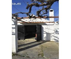 EN VENTA CASA CON TERRENO EN CASARES 