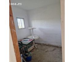 EN VENTA CASA CON TERRENO EN CASARES 