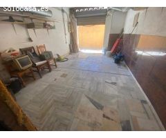 LOCAL COMERCIAL EN MIRAFLORES CON POSIBILIDAD DE CONVERTIR A VIVIENDA 