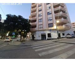 LOCAL EN ALQUILER IDEAL PARA SU NEGOCIO, ZONA DE MUCHO PASO