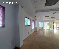 LOCAL EN ALQUILER IDEAL PARA SU NEGOCIO, ZONA DE MUCHO PASO