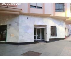 LOCAL EN ALQUILER IDEAL PARA SU NEGOCIO, ZONA DE MUCHO PASO