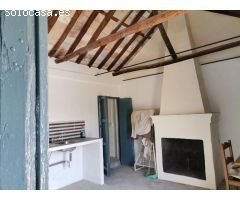 PARCELA DE MAS DE 7000M2 CON CASA DE CAMPO Y HUERTO