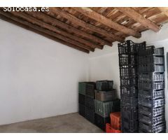 PARCELA DE MAS DE 7000M2 CON CASA DE CAMPO Y HUERTO