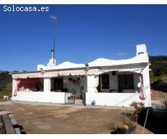 CASA Y FINCA EN UN ENTORNO PARADISIACO