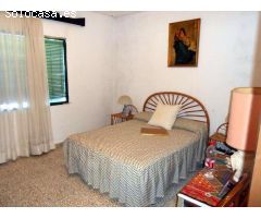 CASA Y FINCA EN UN ENTORNO PARADISIACO