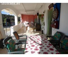 CASA Y FINCA EN UN ENTORNO PARADISIACO