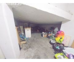 SE VENDE PLAZA DE GARAJE CON TRASTERO EN ESTEPONA 