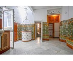 CASA DE 3 PLANTAS Y AZOTEA EN PLENO CENTRO DE SEVILLA