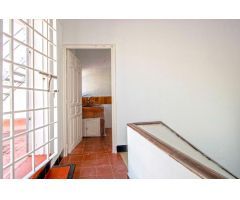CASA DE 3 PLANTAS Y AZOTEA EN PLENO CENTRO DE SEVILLA