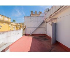 CASA DE 3 PLANTAS Y AZOTEA EN PLENO CENTRO DE SEVILLA