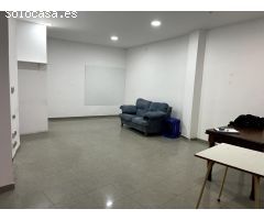 Gran Bajo Comercial en Venta en el Centro de Vinalesa