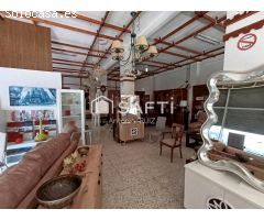 Edificio completo en venta en el centro de Jódar. Gran potencial y ubicación privilegiada. SIN COMIS